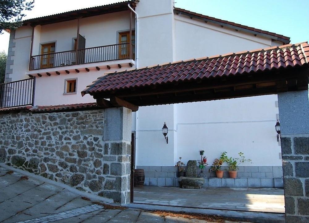 Hotel Cinco Castanos Candelario Exterior photo